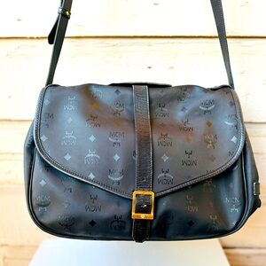 MCM 35cm Black Messenger Bag. EUC❗️